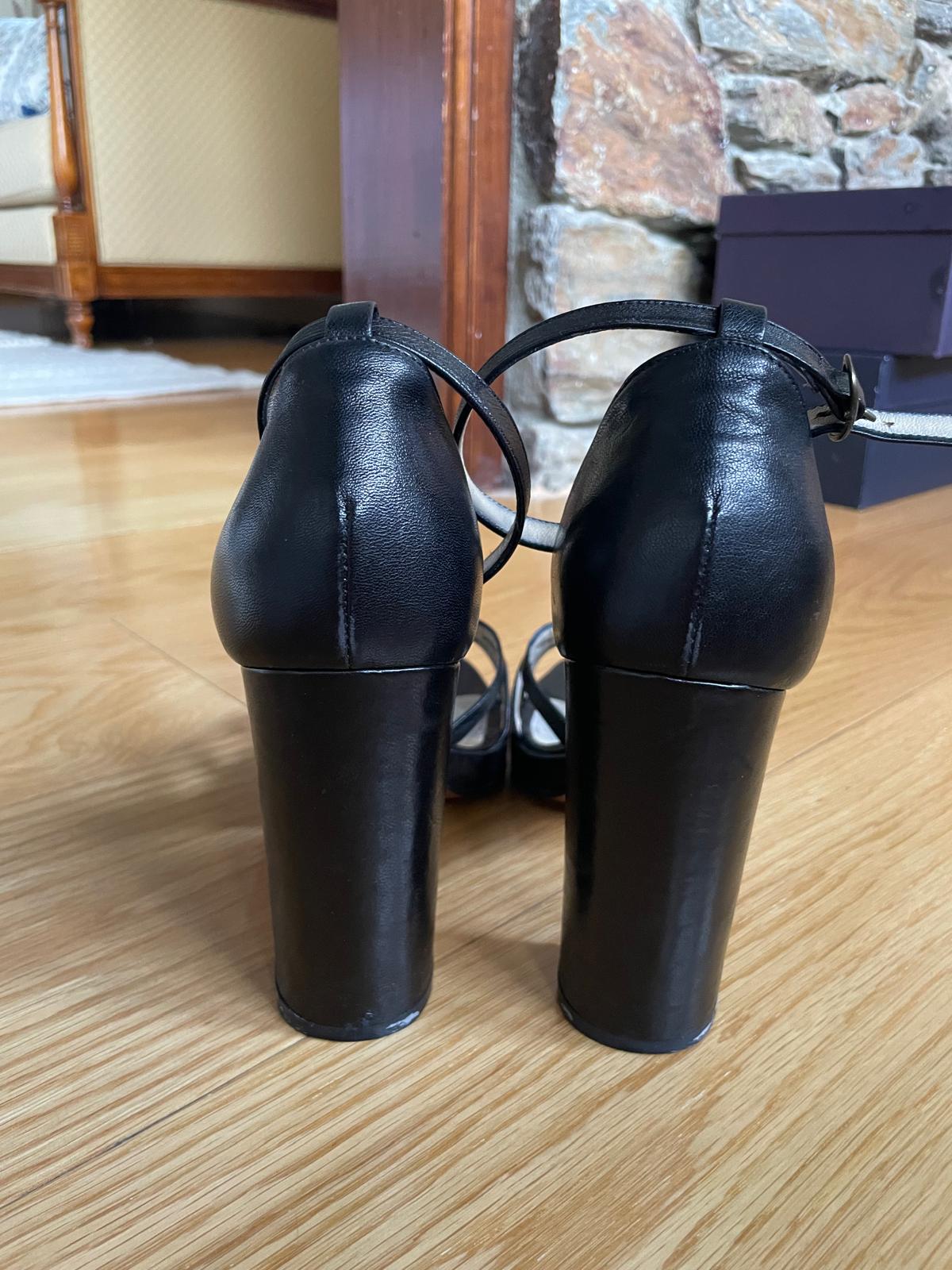 D&G vintage chunky heel sandle