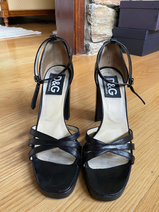 D&G vintage 90s heels